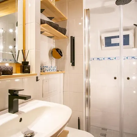 Ferienwohnung Zum Sperberring - Parkplatz - Wallbox - Wlan - Netflix&Disney - Sehr Ruhig - Perfekt Zum Entspannen & Erholen Ilmenau Extérieur photo